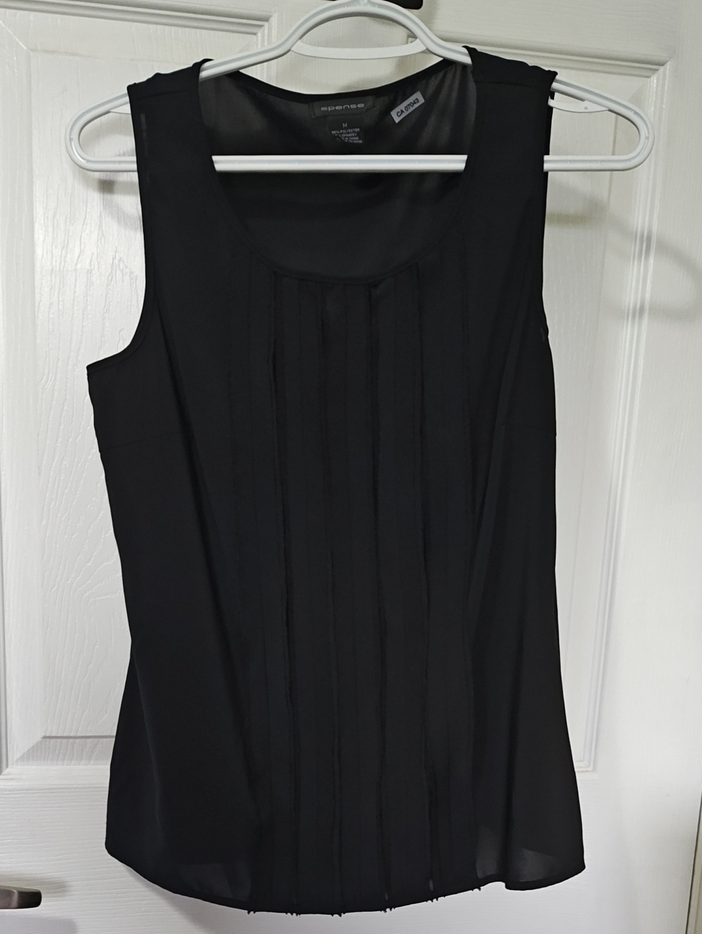 Spense Black Sleeveless Pintuck Front Sleeveless Top